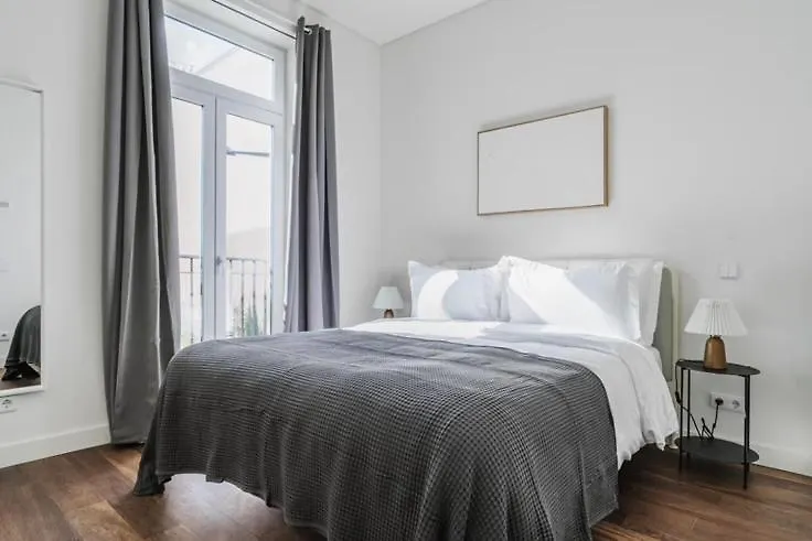 House Family Apartment Damaia